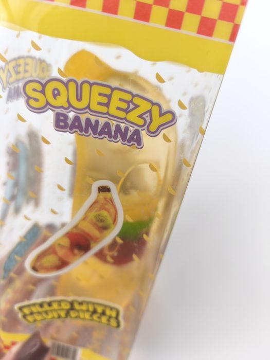 Nowy gniotek wazelinowy banan z owocami w środku squishy