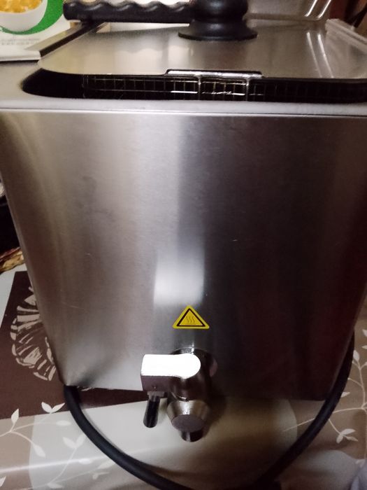 Fritadeira óleo Profissional 3250W - NOVA