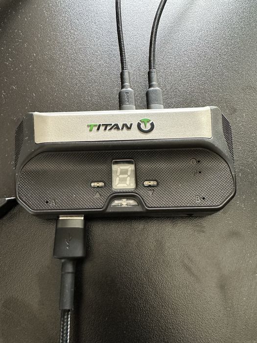 Titan Two + adapter Bluetooth | stan idealny | dowód zakupu | dodatki Baseus
