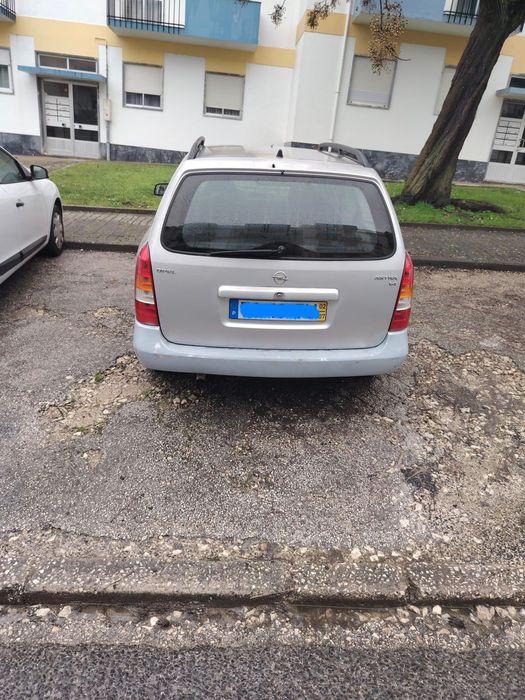 Carrinha Opel Santarém
