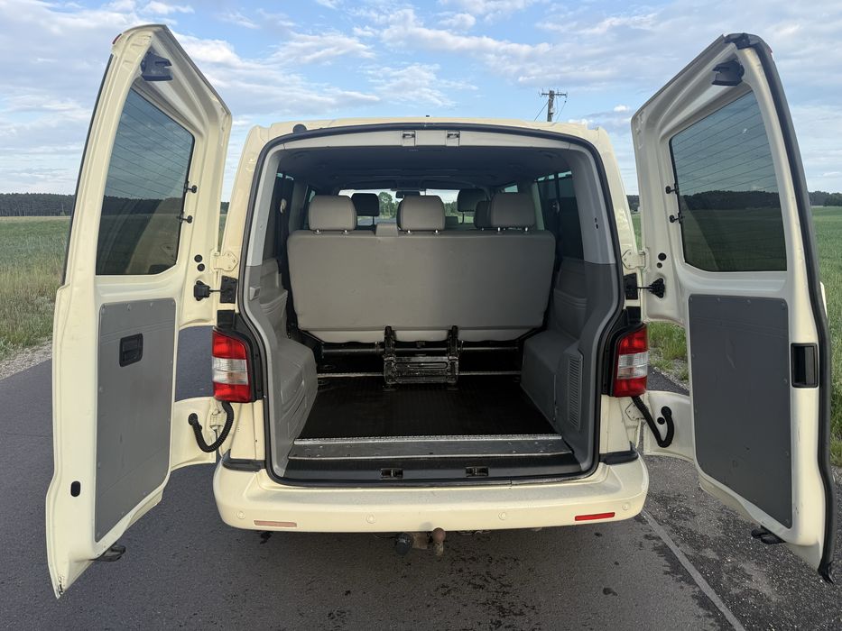 Volkswagen VW T5 Lift Caravelle Long 9 osobowy