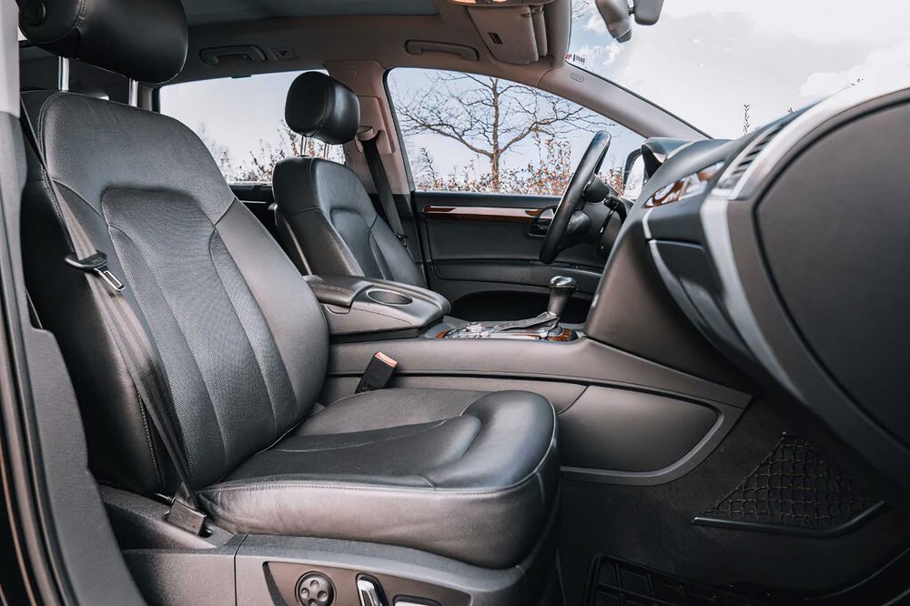 Audi Q7 quattro Prestige      2012