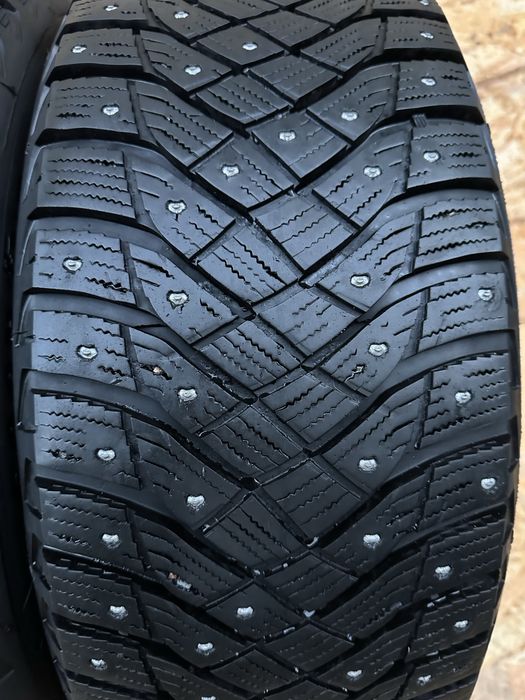 Зимові шини 235/55 R18 104T GOOD/YEAR UltraGrip Arctic 2.гума резина