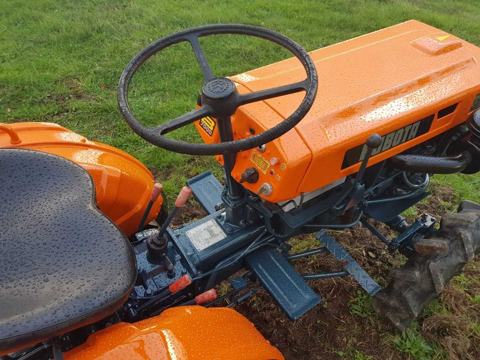Mini Trator Japonês Kubota B7000