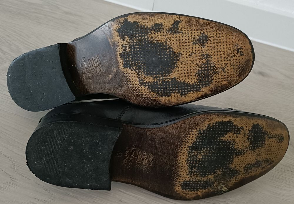 Sapatos em pele de cerimónia