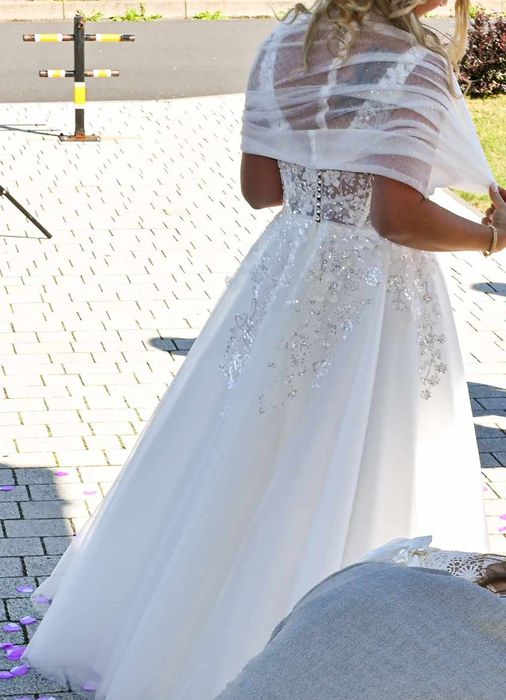 Suknia ślubna36/38 stan bardzo dobry