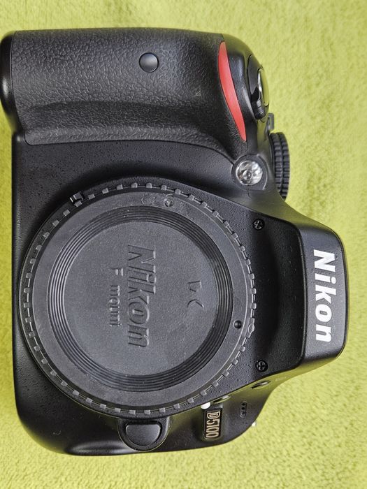 Nikon d5100 5690пробігу,об'єктиви та аксесуари