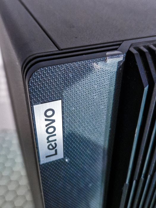 *NOVO* Gaming LENOVO LOQ 17IRB8-318 (i7 RTX 4060 16GB RAM- 512GB SSD)