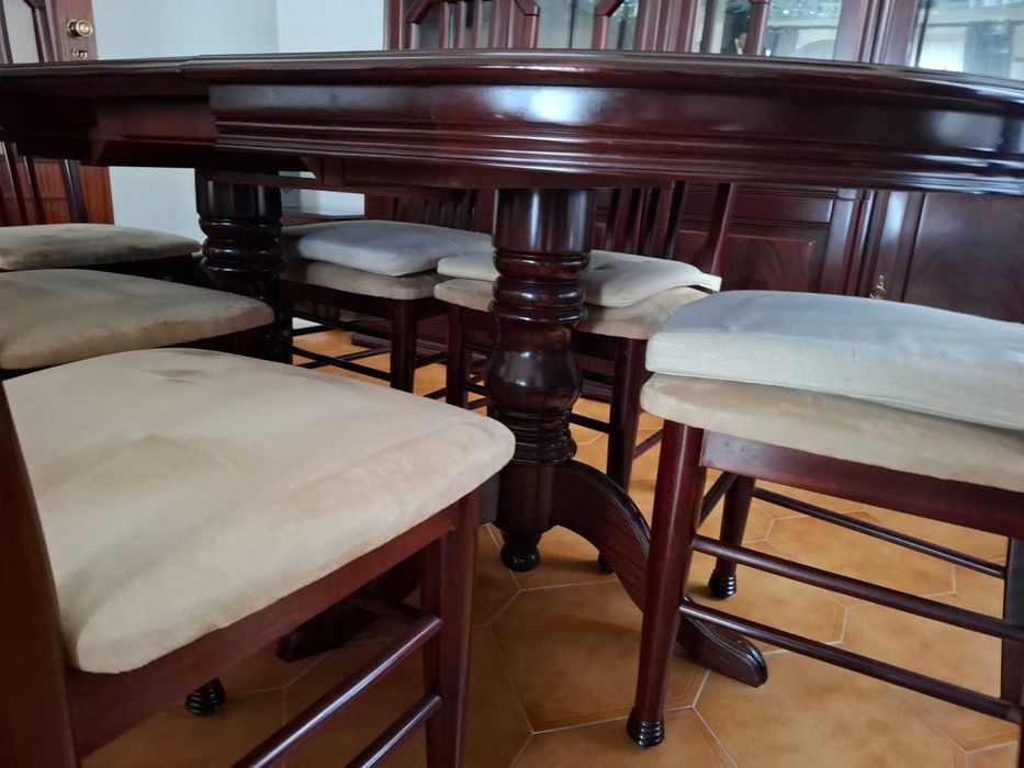 Móveis Sala de Jantar em Mogno