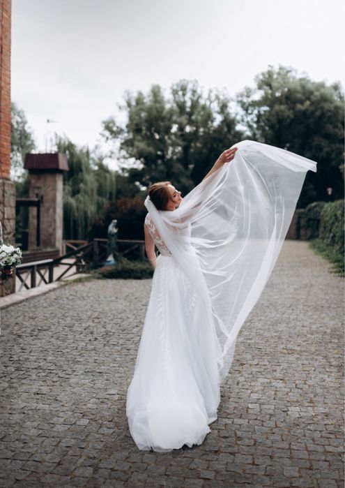 Весільна сукня 40 розмір