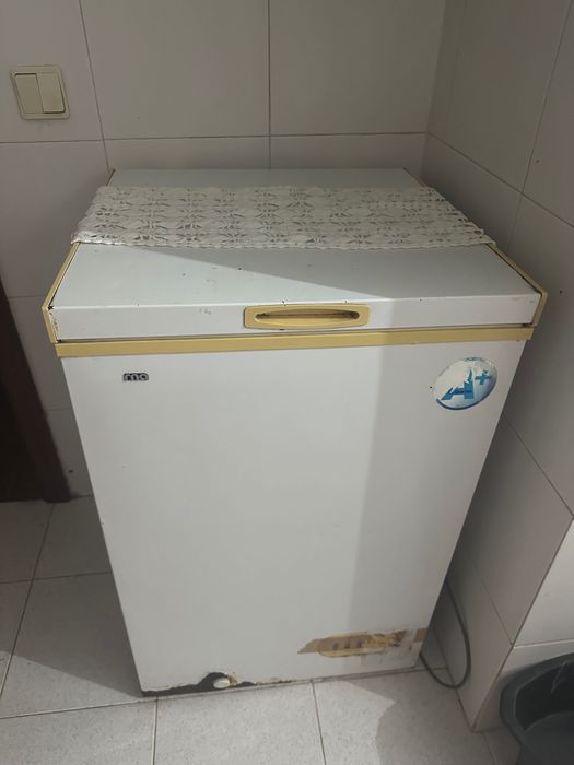 Arca congeladora a funcionar muito bem