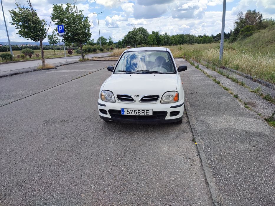 Nissan Micra 1.0i — photo 2