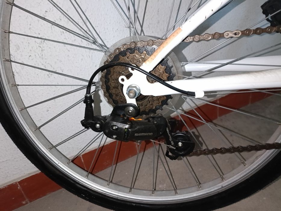 70€ Bicicleta roda 24 excelente pegar e andar