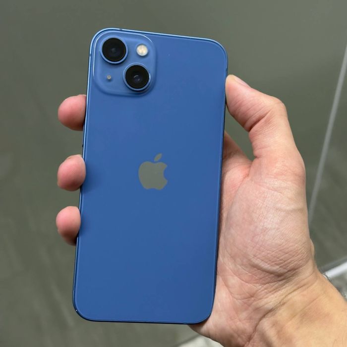 Продам айфон 13 512