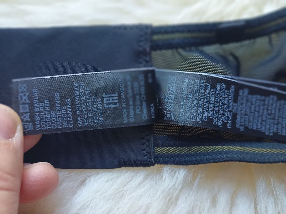 M&S czarny miękki delikatny biustonosz bardotka 70D 32D