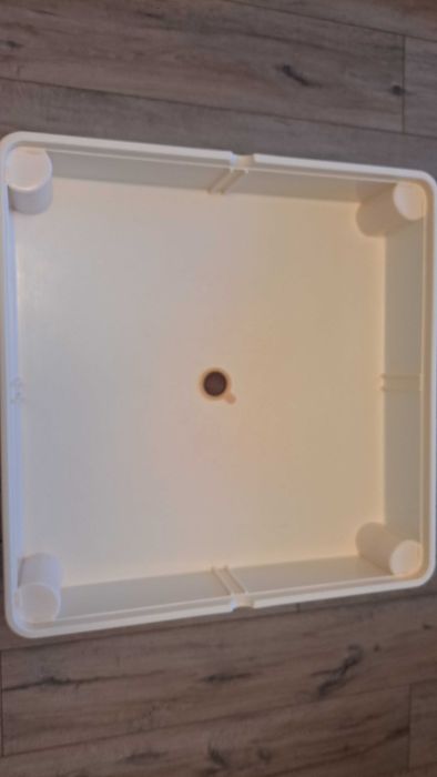 Продам дитячій стіл зі стільцями