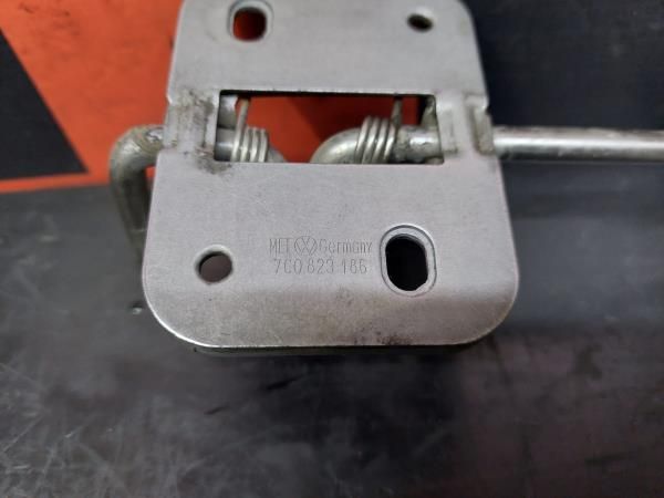 Fechadura / fecho capot VOLKSWAGEN Crafter (SY_)