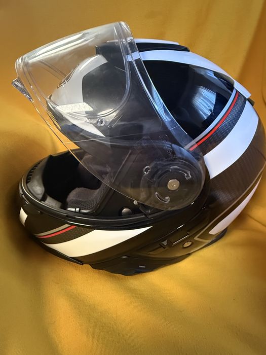 Shoei Neotec2.