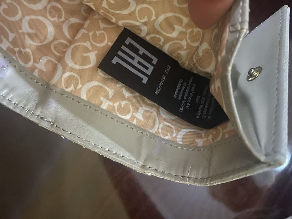 Carteira r porta moedas Guess