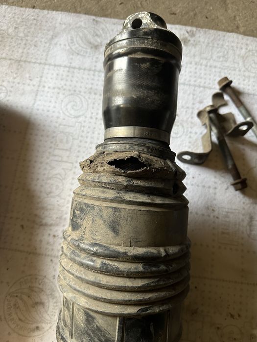 W211 пневмобалони задні