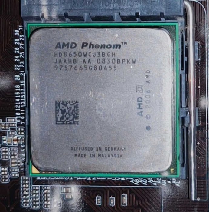 CPU AMD Phenom X3 8650440364660477798400