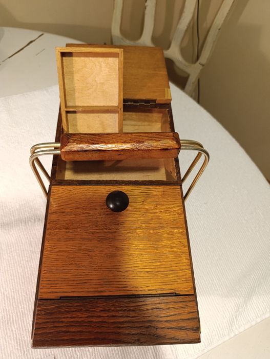 Przybornik krawiecki z epoki PRL