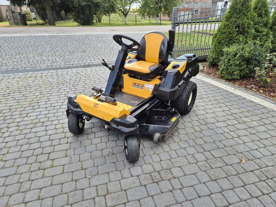 Traktorek Kosiarka Cub Cadet  XZ3 ZERO TURN  Kawasaki