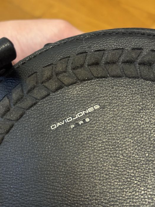 Жіноча сумка кругла David Jones, чорна