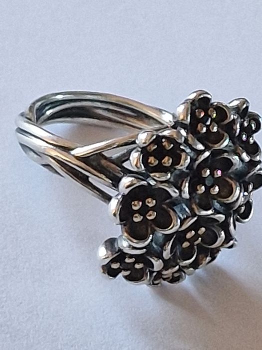 Pierścionek Pandora  z srebra 925  ,złoto 14k