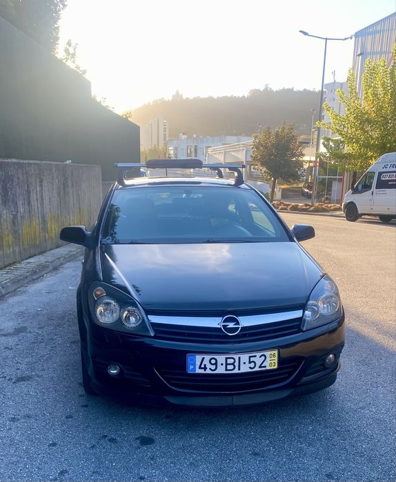 Opel Astra Gtc 5lug. Diesel — photo 4