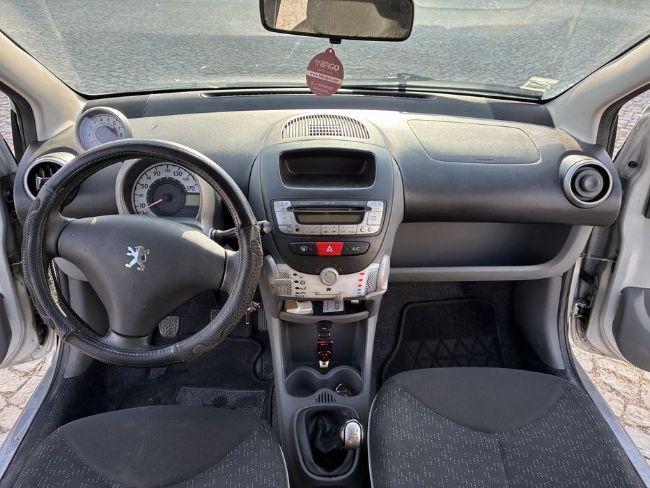 Peugeot 107 — fotografia 7