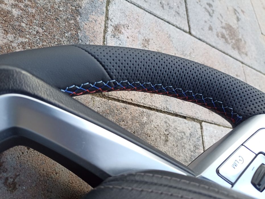 Руль BMW G30 M строчка