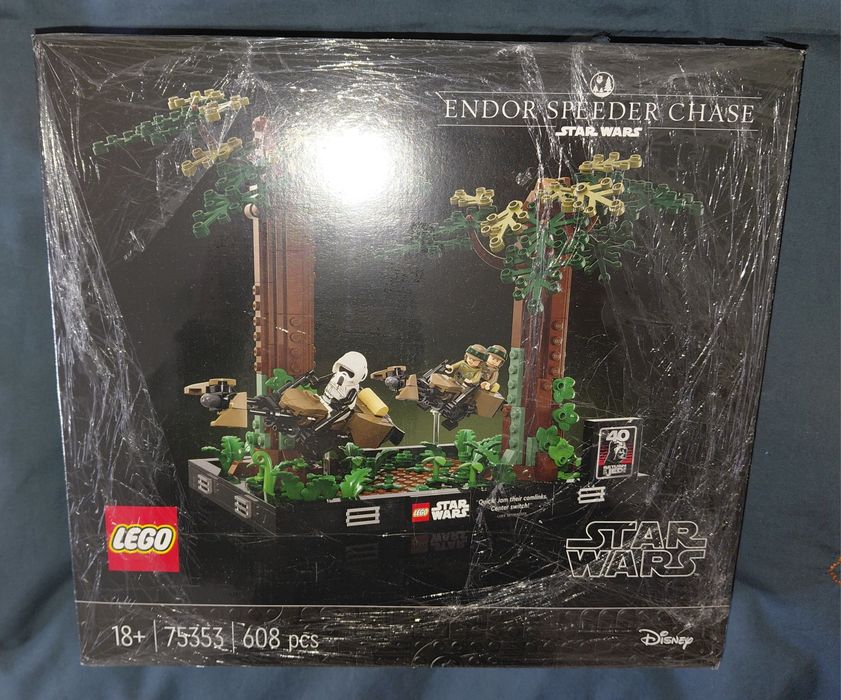 LEGO 75353 Star Wars Endor Speeder Chase Diorama (Descontinuado)