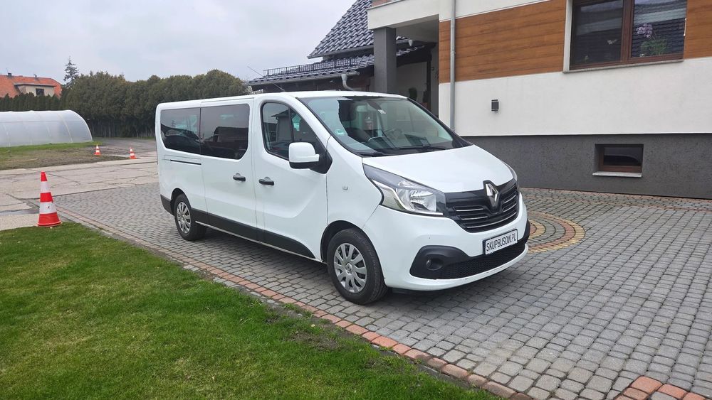 Renault Trafic LONG!! 9osobowy '18 salon PL leasing kredyt fakt Vat