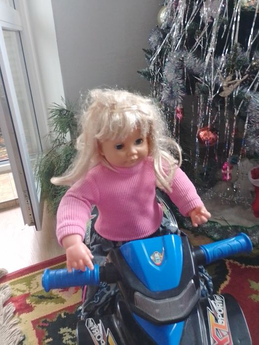 Продам куклу б/у в хорошем состоянии