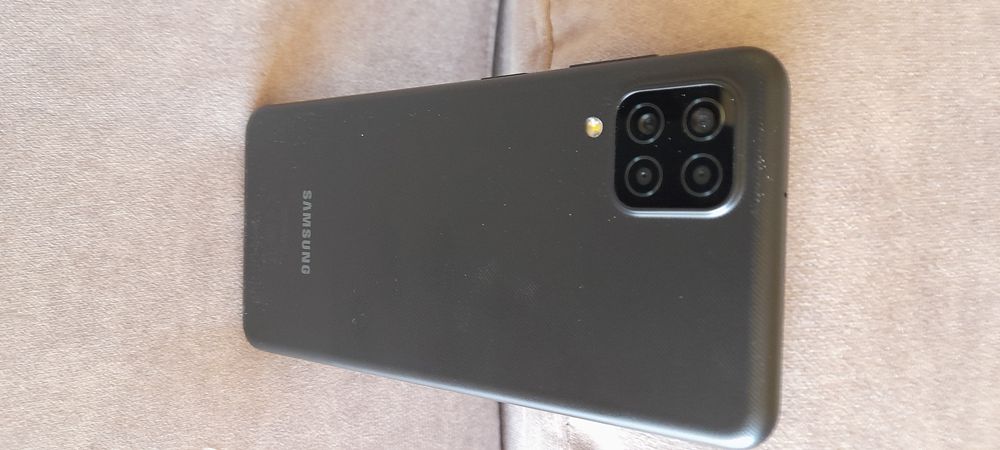 Samsung A12 - Em excelente estado