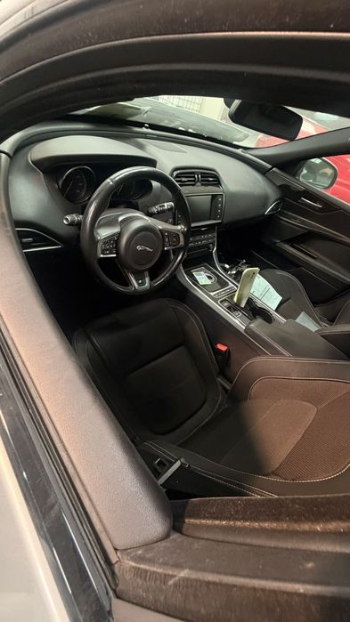 Jaguar xe 2.0 disel