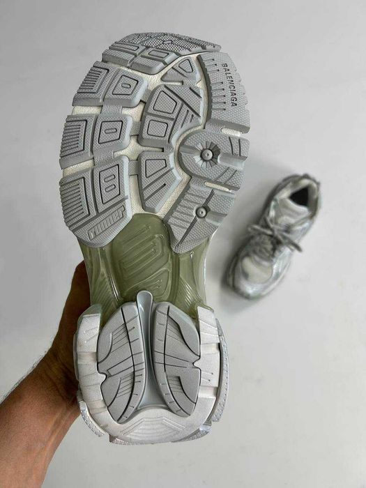 BALENCIAGA Runner кроссовки металлик кеди кеды кросівки білі 42 43 44