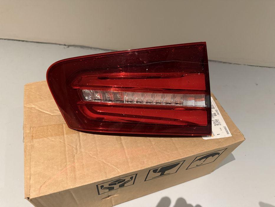 Farolim de Tras drto e esq Mercedes GLC 2016