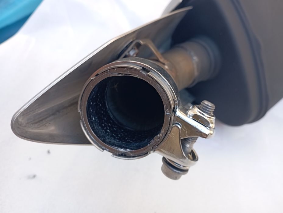 Escape original Suzuki GSX-S