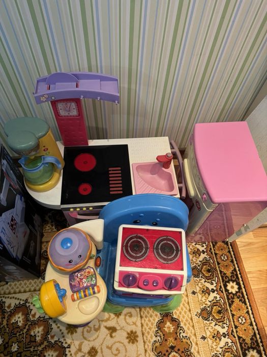 Дитяча кухня, дитячий стільчик