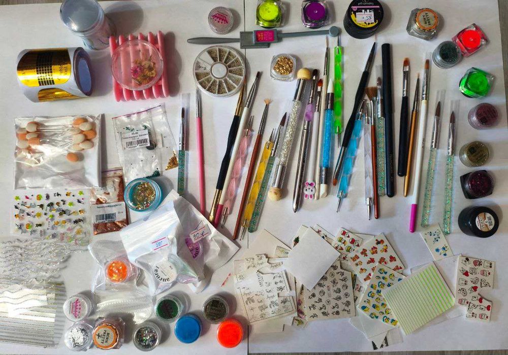 Продам витратні матеріали для манікюру ТОРГ