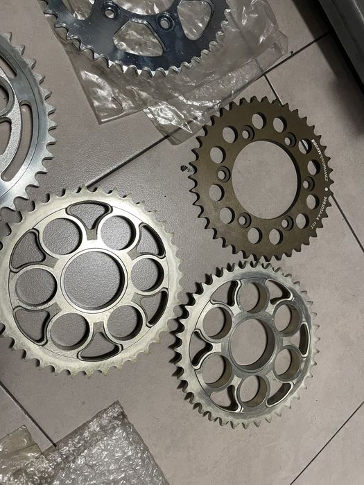Cremalheiras novas para DUCATI
