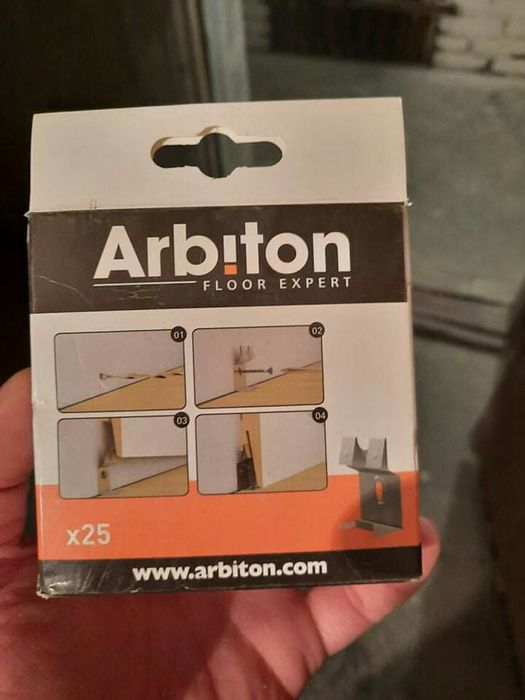 Klamry mocujące Arbition