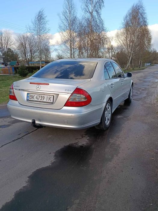 Продам мерседес W211 2.2CDI