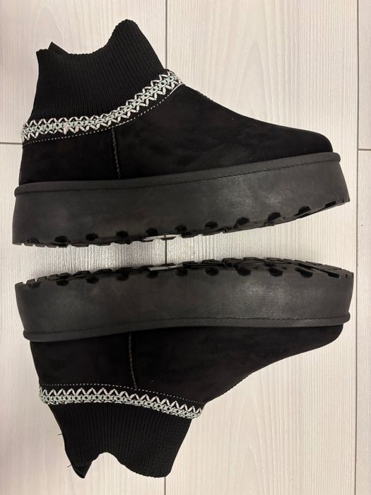 Śniegowce / Botki emu z elastyczną cholewką rozmiar 38 haft