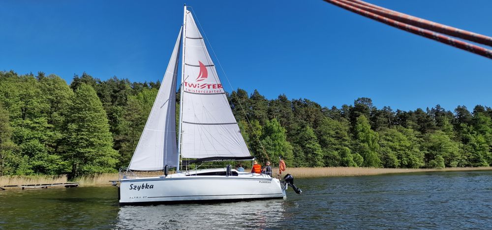 Czarter jachtów na Jezioraku Iława