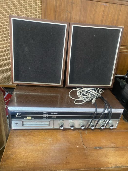 Aparelho de Som RISING 8-Track Player (Anos 70) + Colunas – A Funcionar