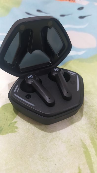 KROM Wireless Gaming In-Ear