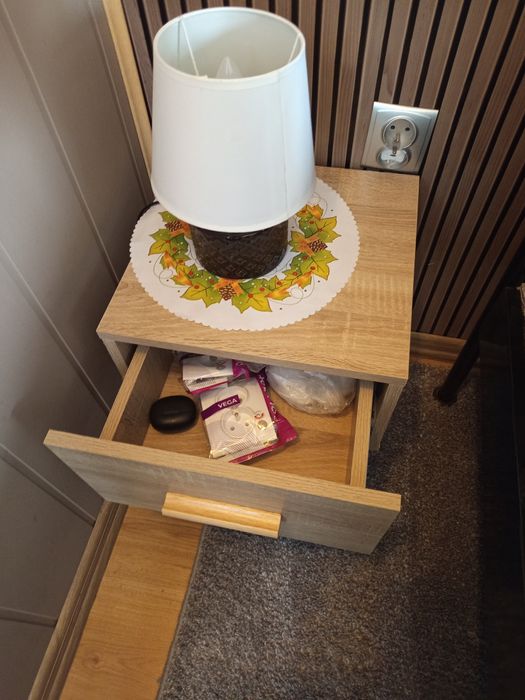 Szafki.          nocne